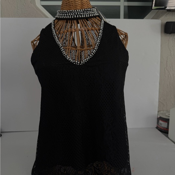 Clio Black Lace Sleeveless Blouse - Picture 9 of 12